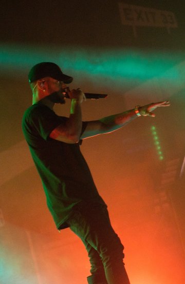 Bryson Tiller at the Utica Memorial Auditorium in 2016